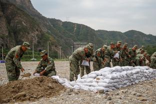 穆西亚拉过门将助攻哈弗茨推射破门！德国再下一城2-0领先法国！